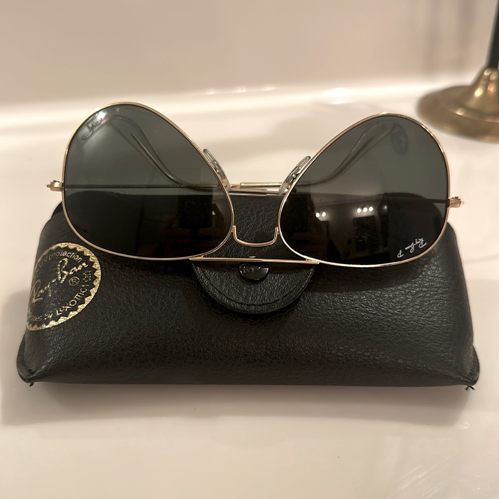Ray-Ban Polarized Aviator sunglasses